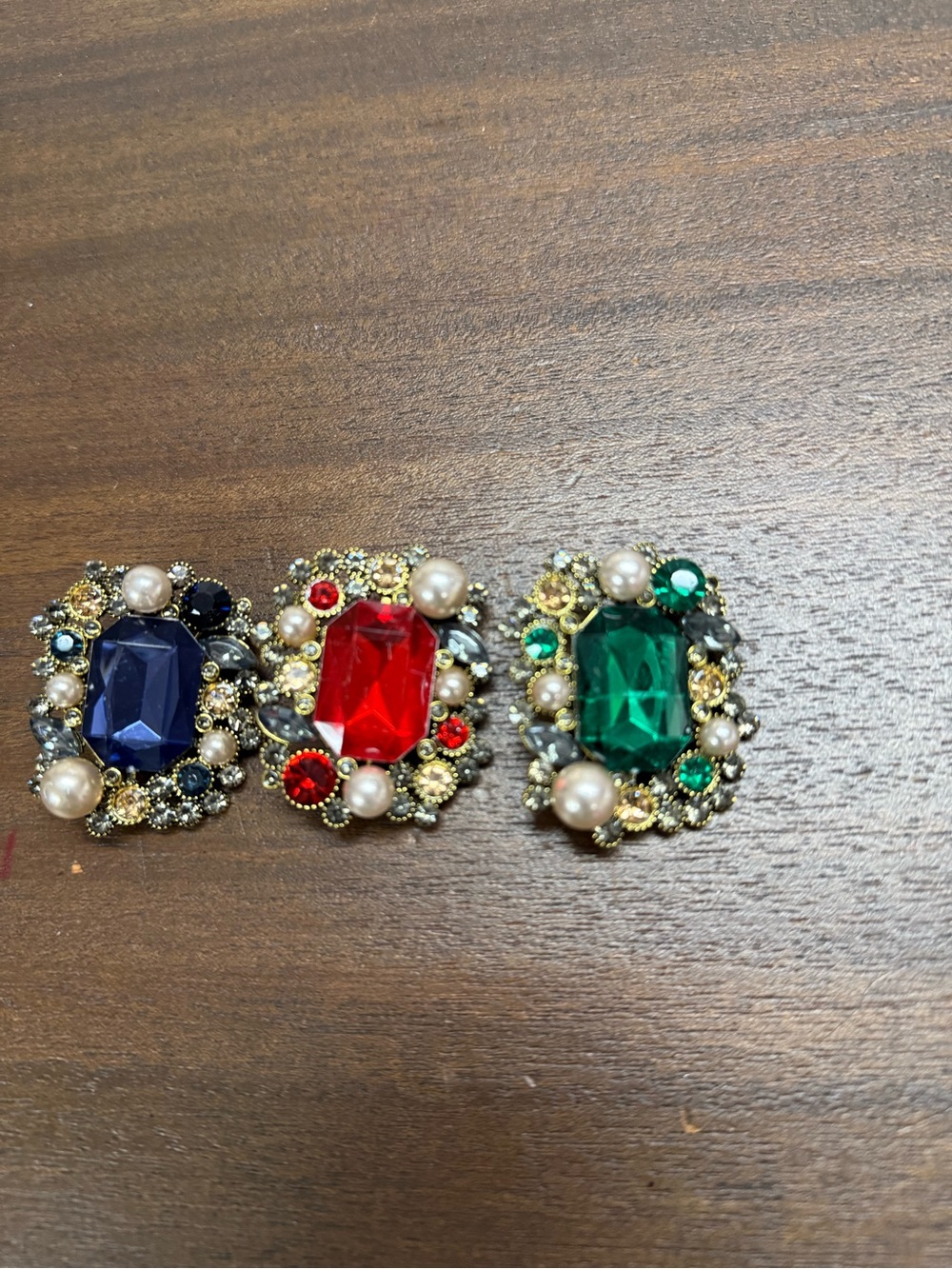 Vintage-Inspired Crystal Statement Brooch - Blue, Red, Green